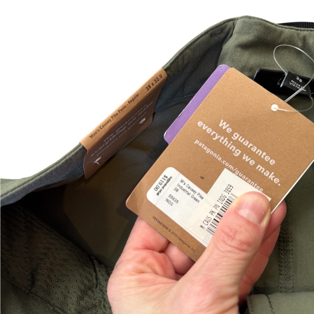 Patagonia Men's Olive Cargo Pants - Picture 3 of 7